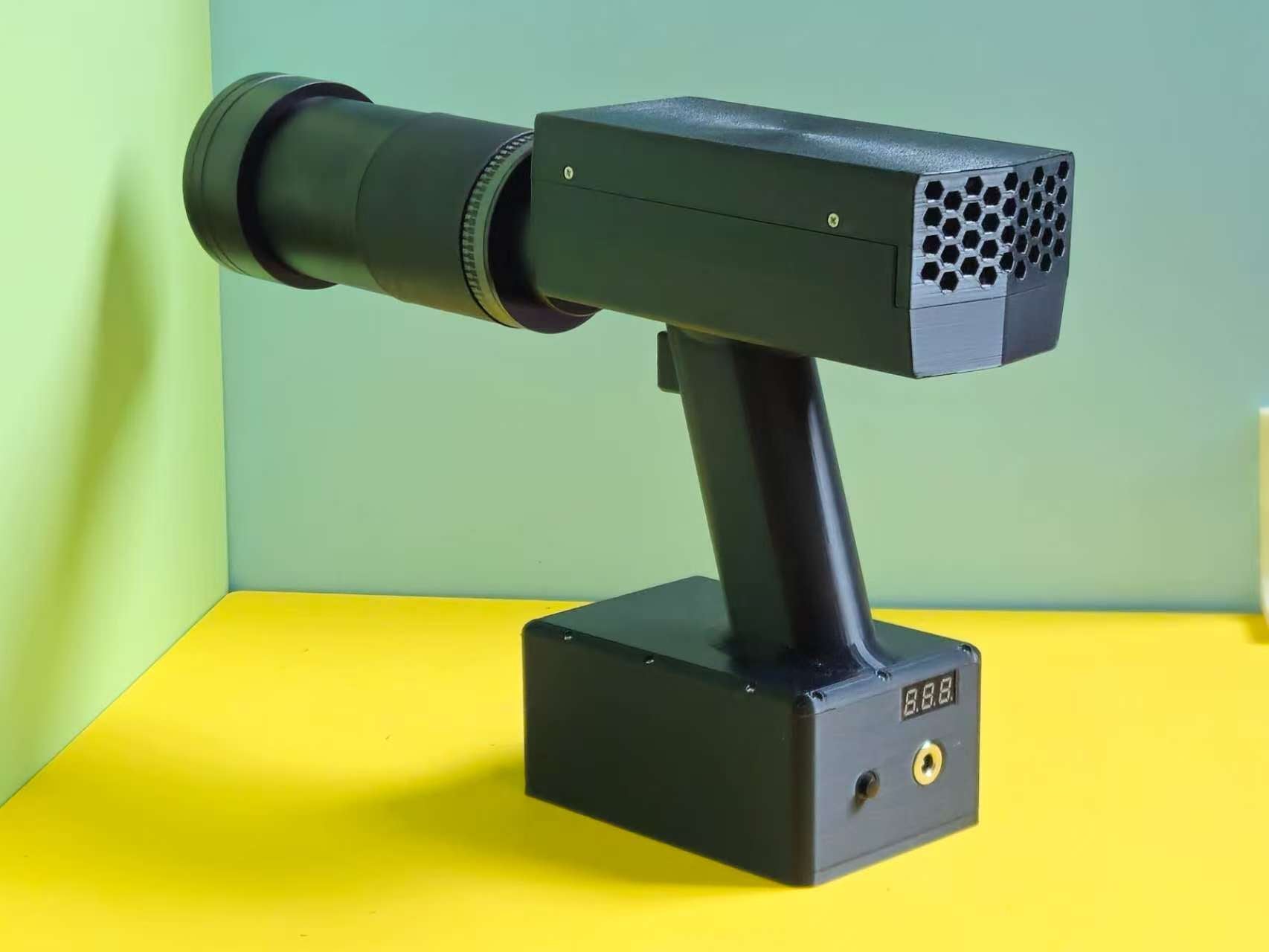 KX260-DIY Laser Cannon. Handheld 260W (Battery DC 33V 5Ah; Wavelength 915). cannon lens. Range 50 m. Battery life 5 years, with fast charging.